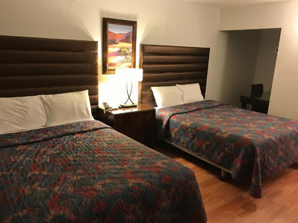 Discovery Inn image 12